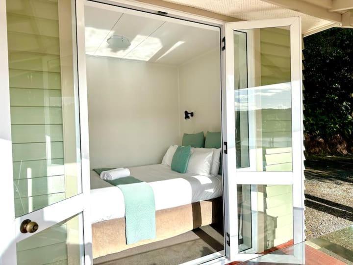 Haruru Falls Motel & Conference Centre 派西亚 外观 照片
